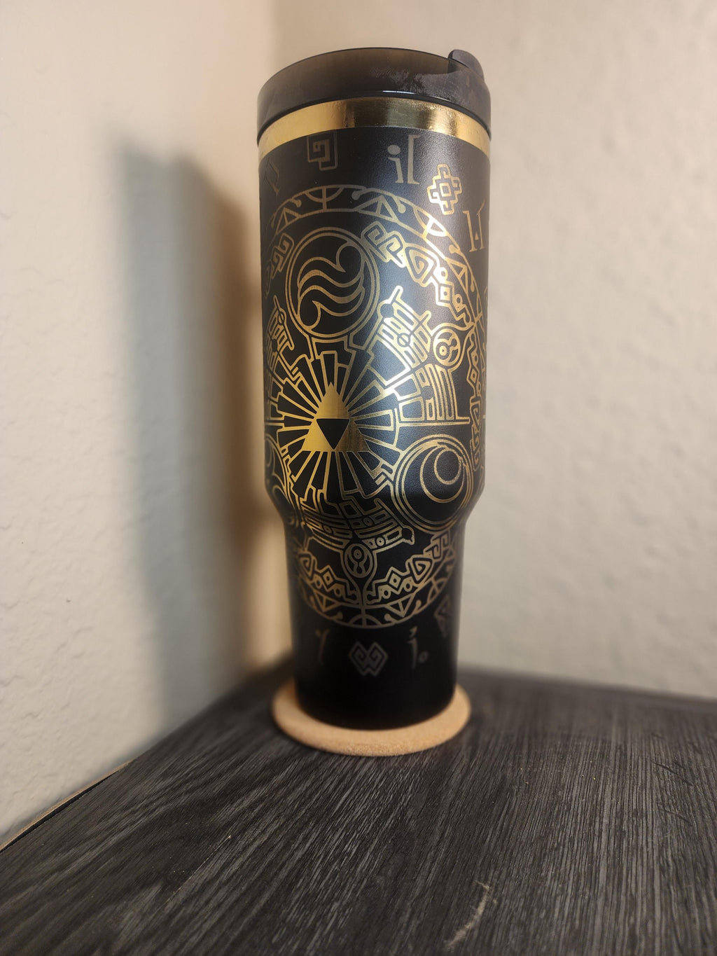 Engraved Stanley-compatible 40 oz. Legend of Zelda inspired
